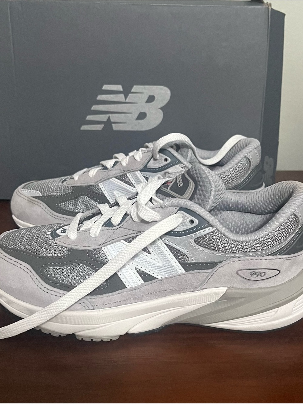 New Balance 990 Light Gray and White Running Shoe - Picture 11 of 13